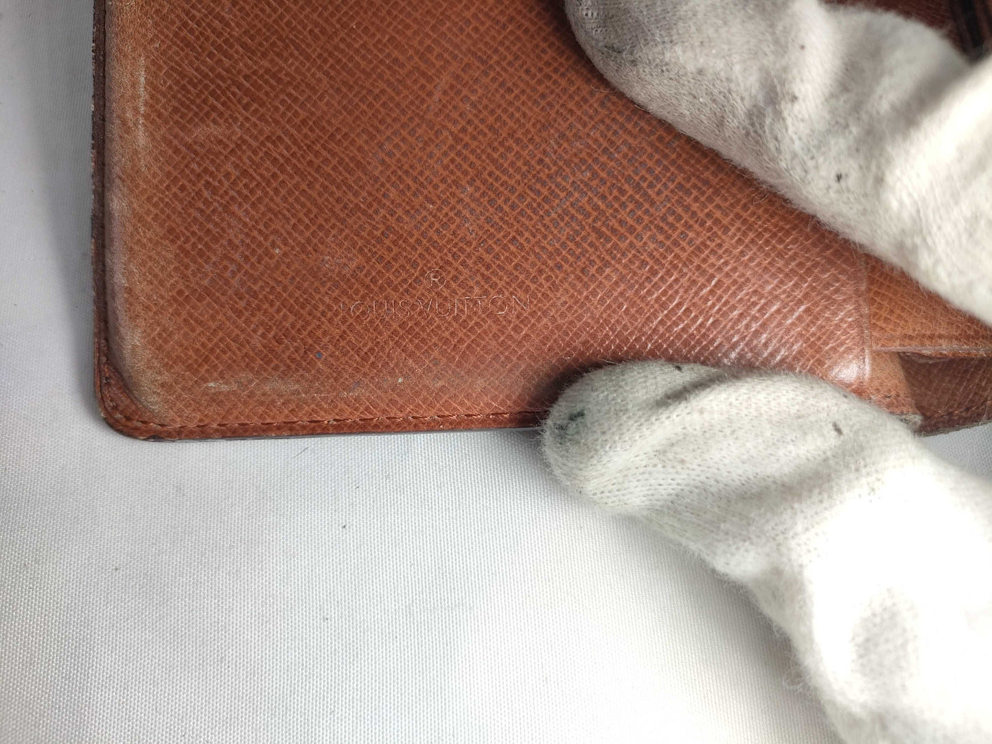 LOUIS VUITTON Monogram Bifold Wallet