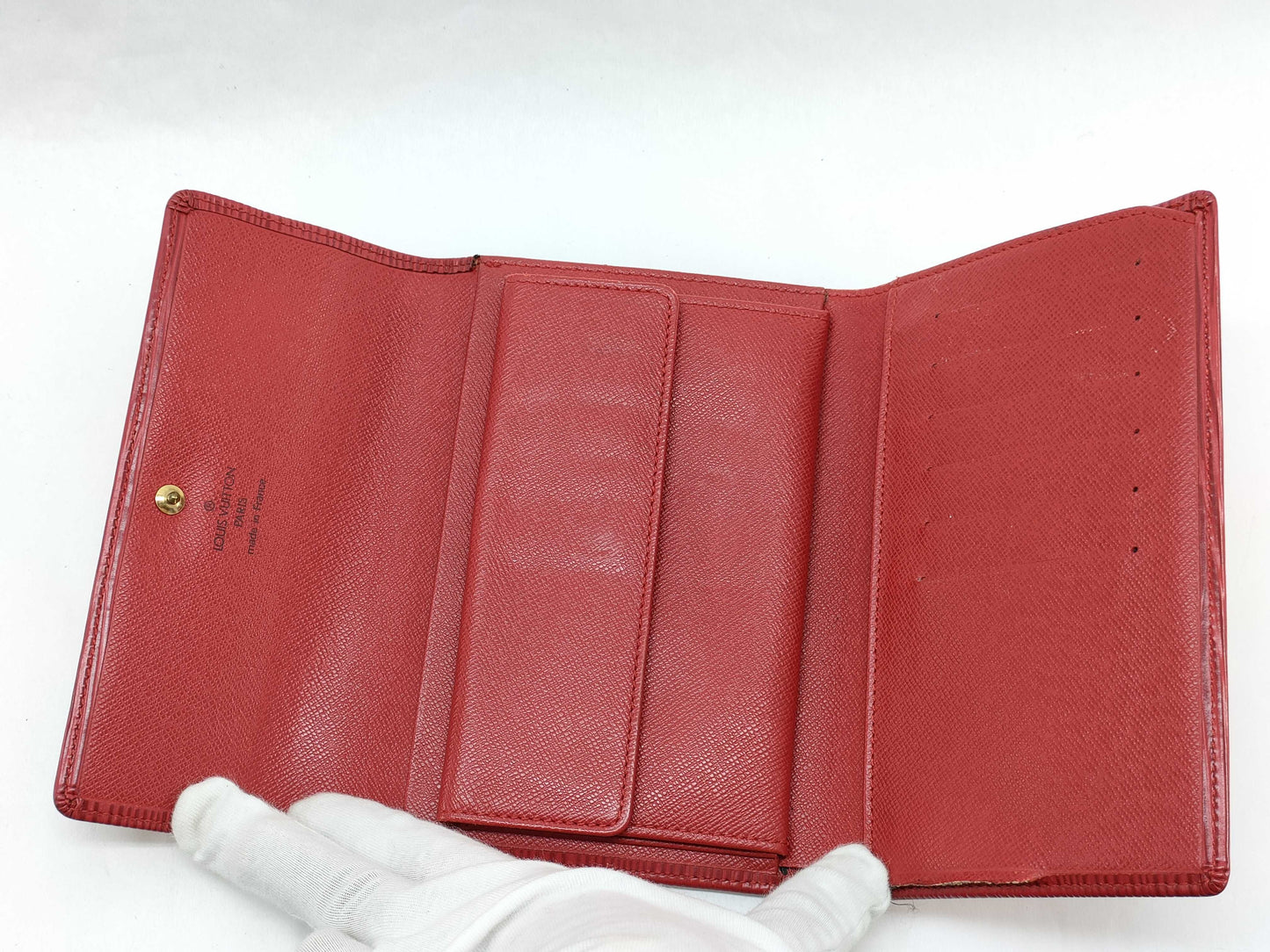 LOUIS VUITTON Epi Louis Vuitton Wallet Epi Tri-fold Wallet