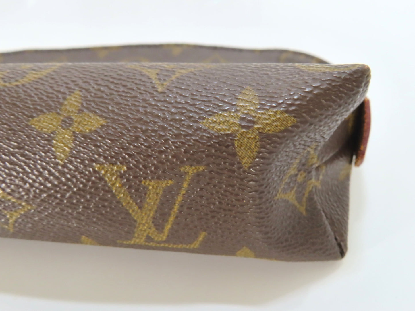 LOUIS VUITTON Monogram Louis Vuitton Monogram Pouch Pouch
