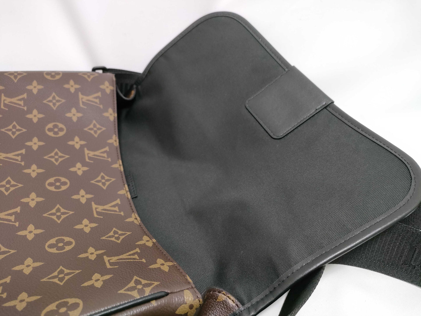 LOUIS VUITTON Monogram Macassar Arch Messenger Bag M46328 RFID Shoulder Bag