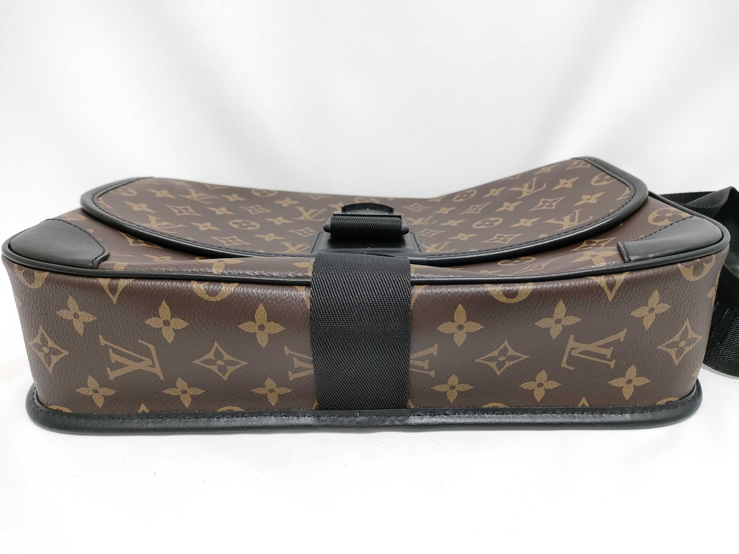 LOUIS VUITTON Monogram Macassar Arch Messenger Bag M46328 RFID Shoulder Bag