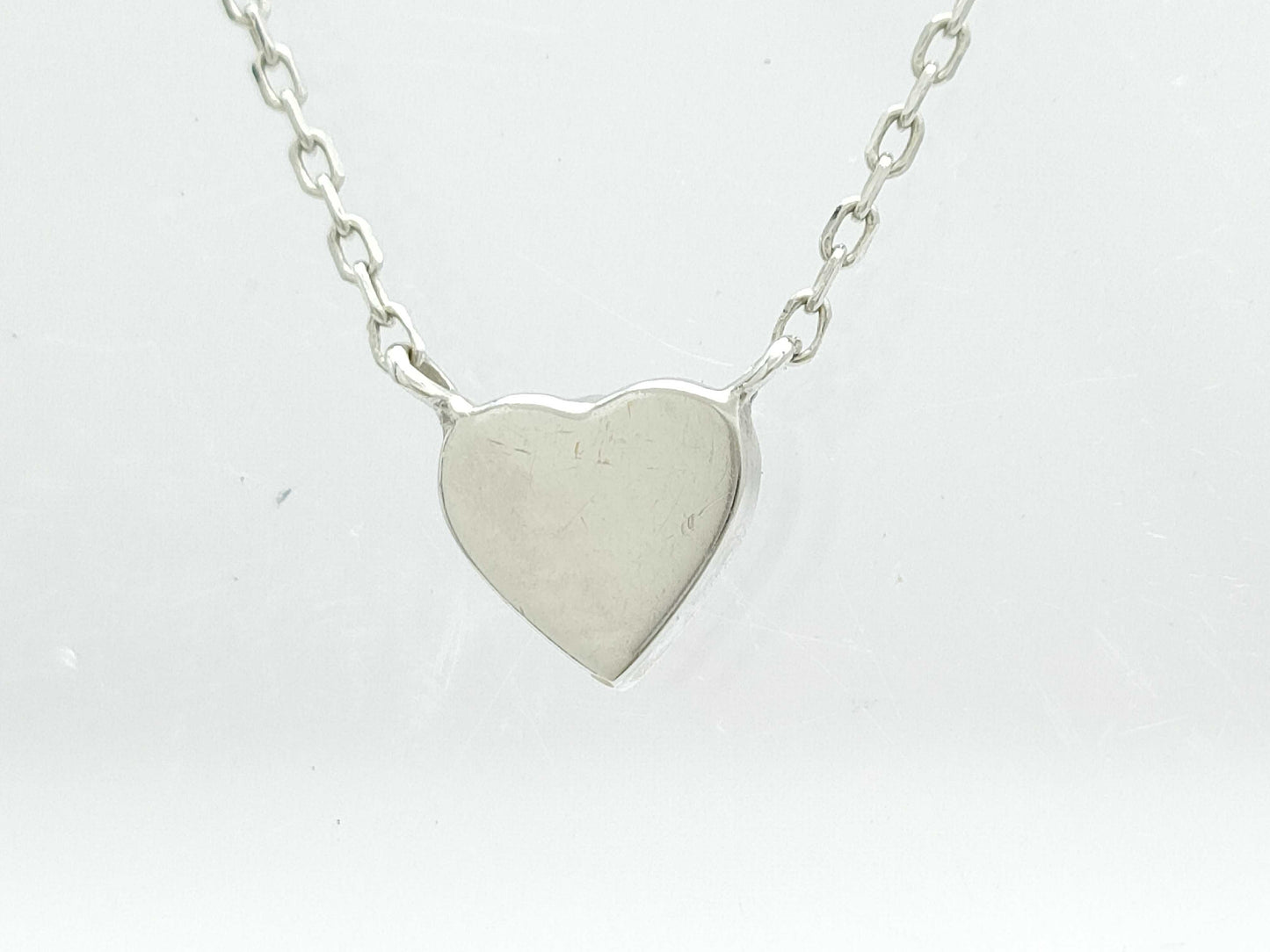 GUCCI Heart 1PD WG Au750 2.1g Necklace