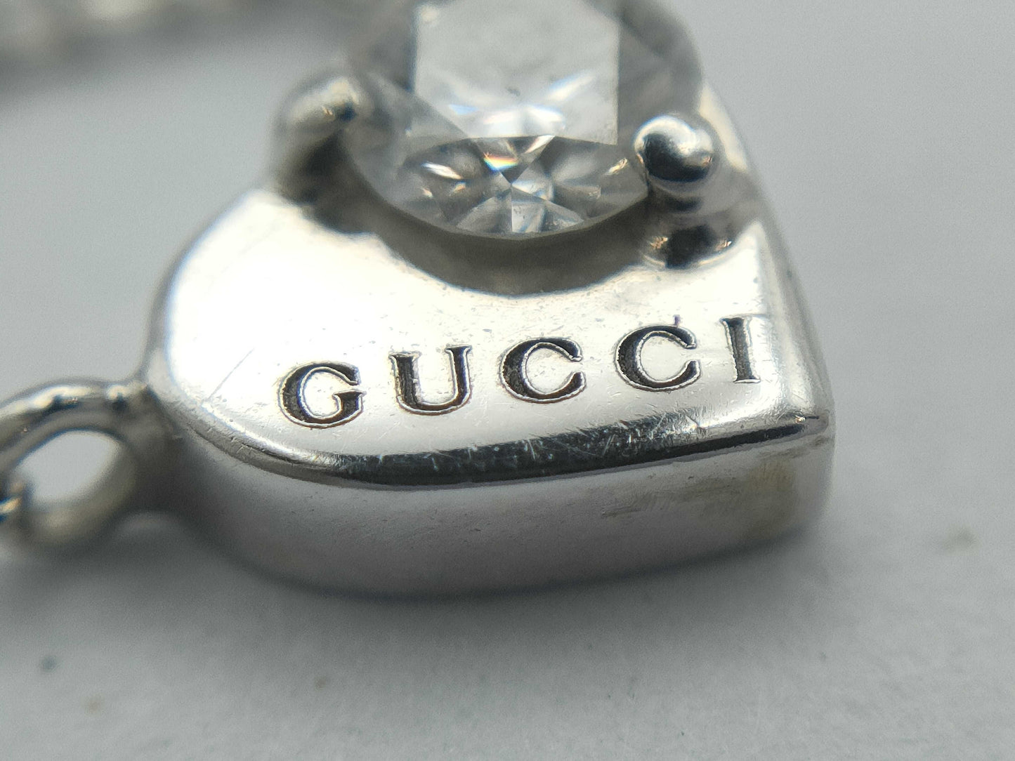 GUCCI Heart 1PD WG Au750 2.1g Necklace