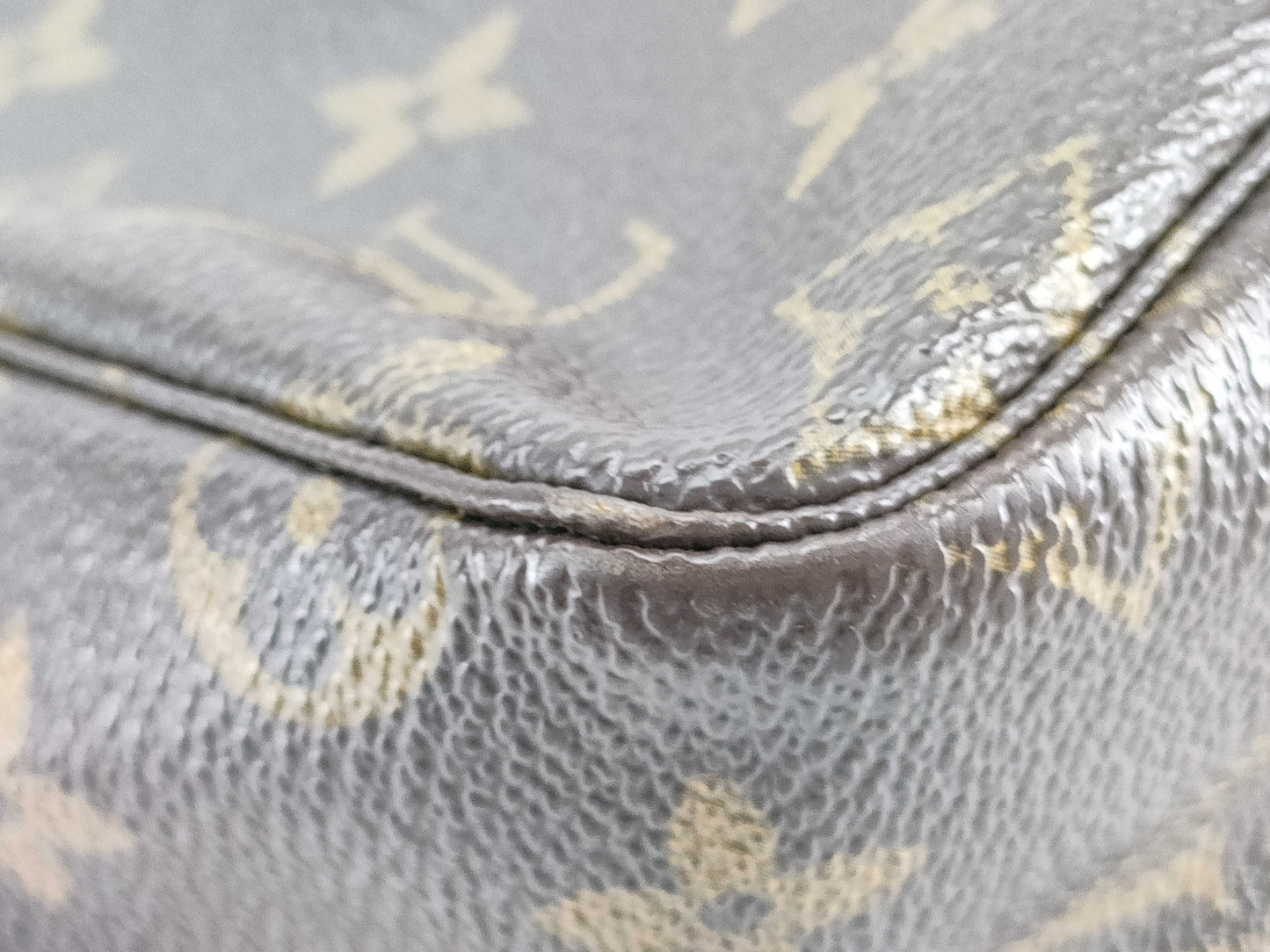 LOUIS VUITTON Monogram True Towel Second Bag