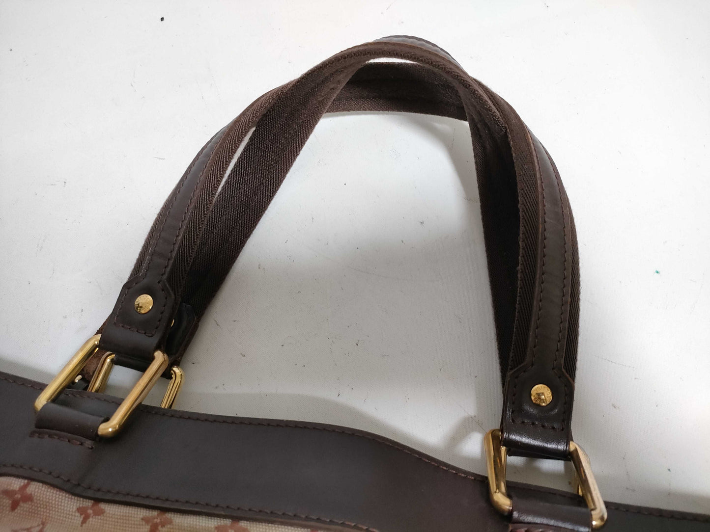 LOUIS VUITTON Monogram Mini Louis Vuitton Monogram Mini Lucille Handbag