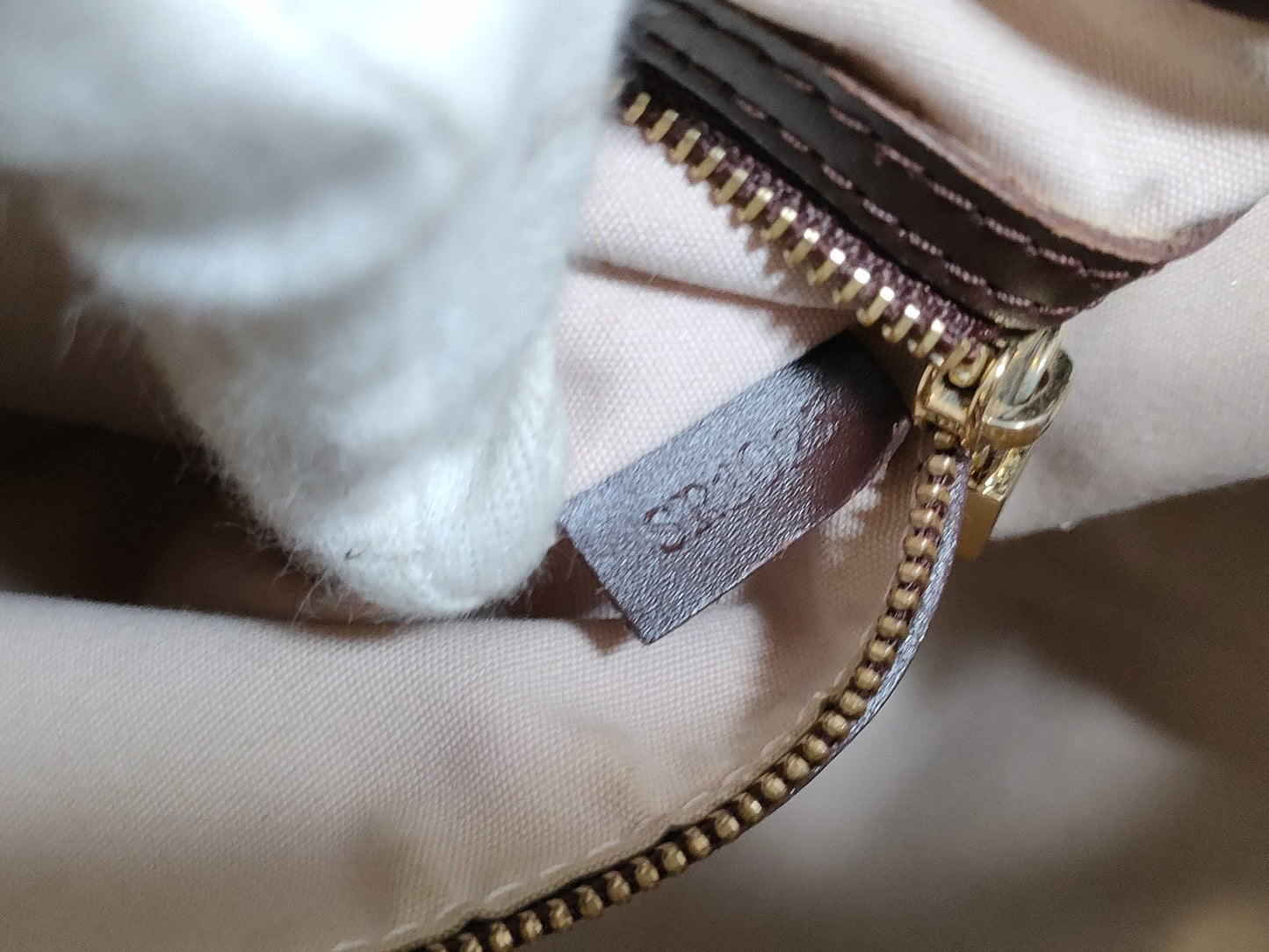 LOUIS VUITTON Monogram Mini Louis Vuitton Monogram Mini Lucille Handbag
