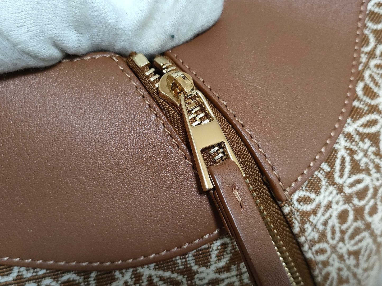 LOEWE Hammock Small 2-Way Bag Handbag