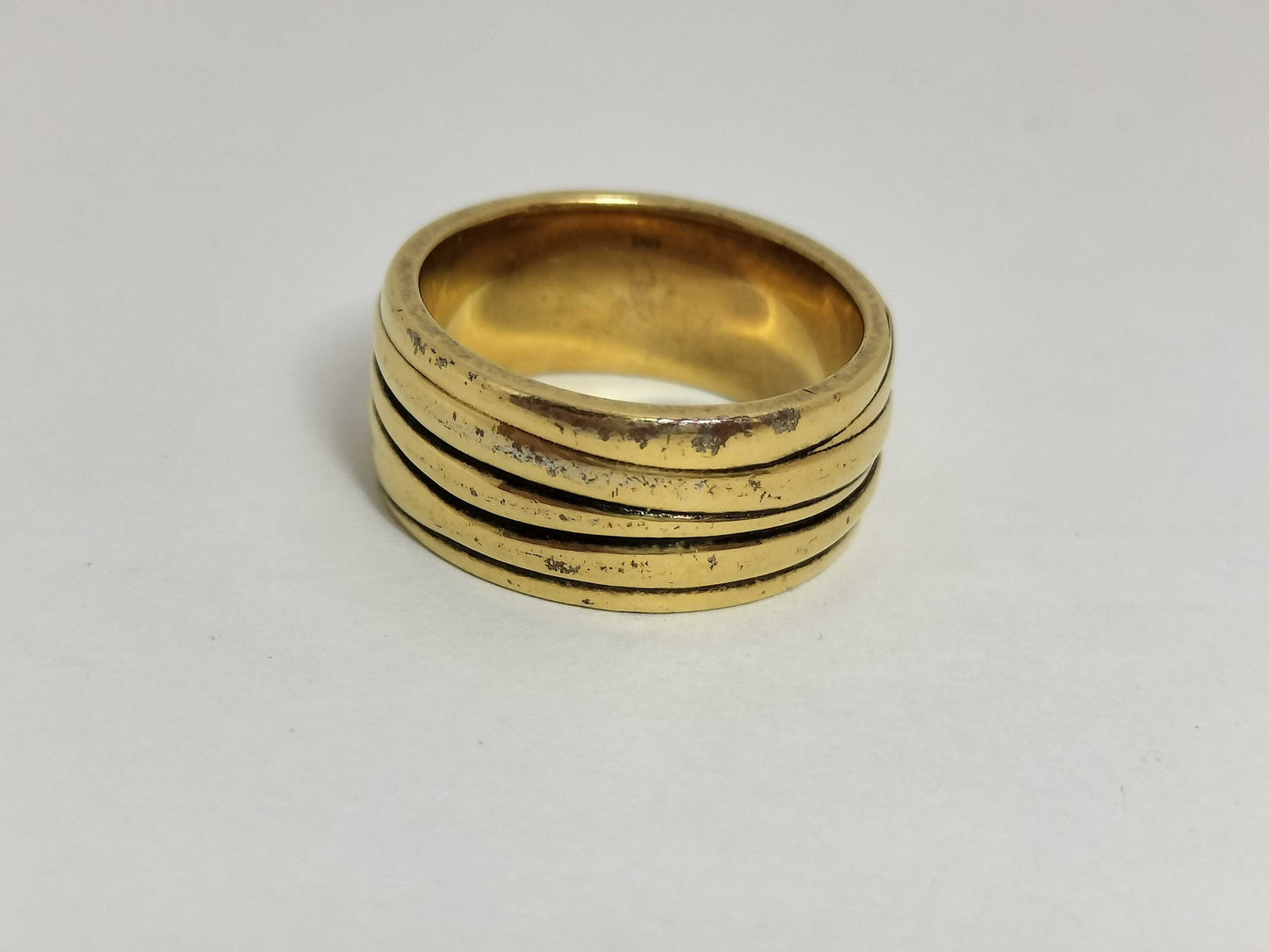 LOUIS VUITTON Epi Gold Ring with Box