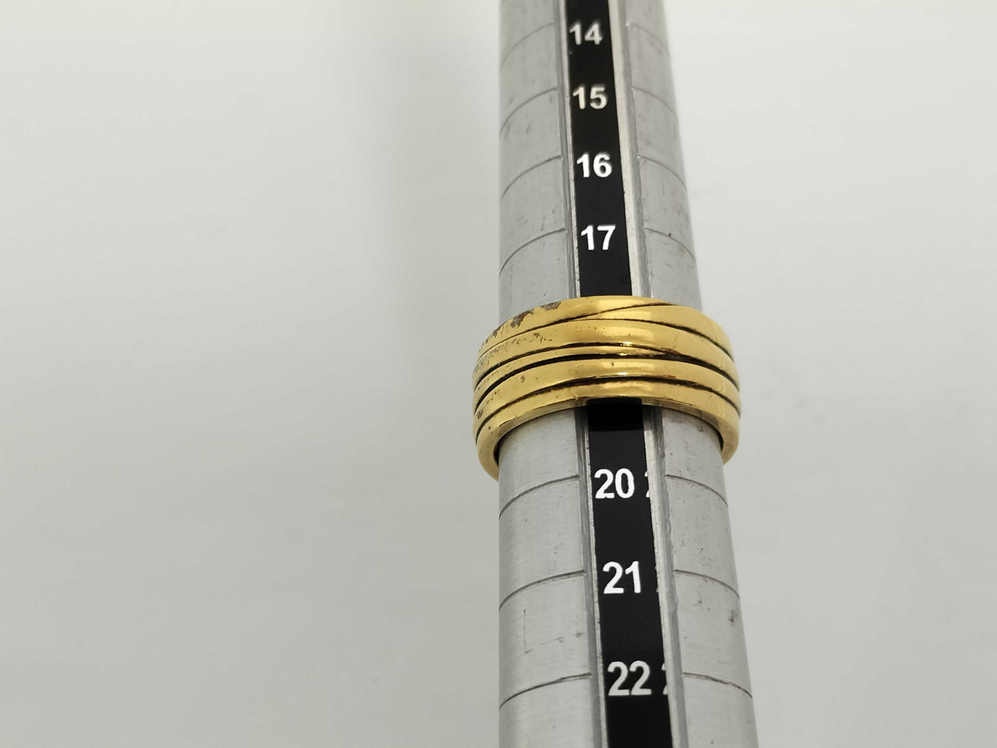 LOUIS VUITTON Epi Gold Ring with Box