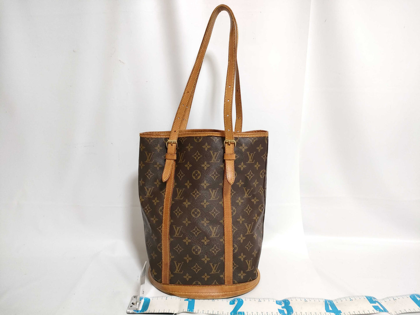 LOUIS VUITTON Monogram Bucket GM Pouch Handbag