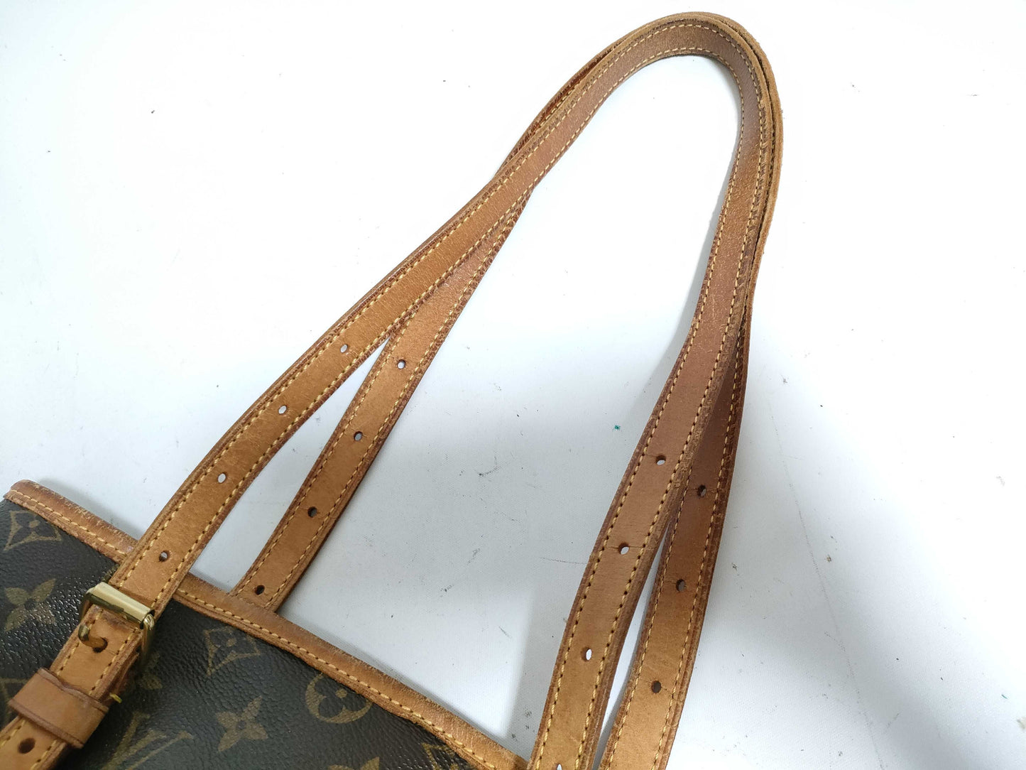 LOUIS VUITTON Monogram Bucket GM Pouch Handbag