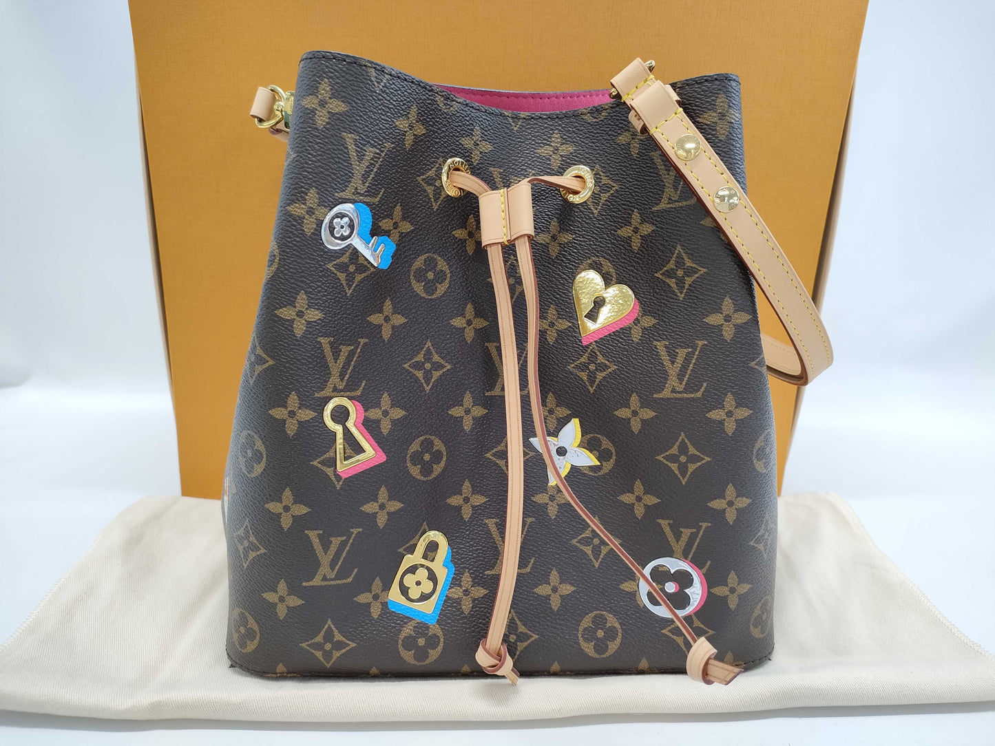 LOUIS VUITTON Monogram NeoNoe Lovelock M44369/RFID Shoulder Bag