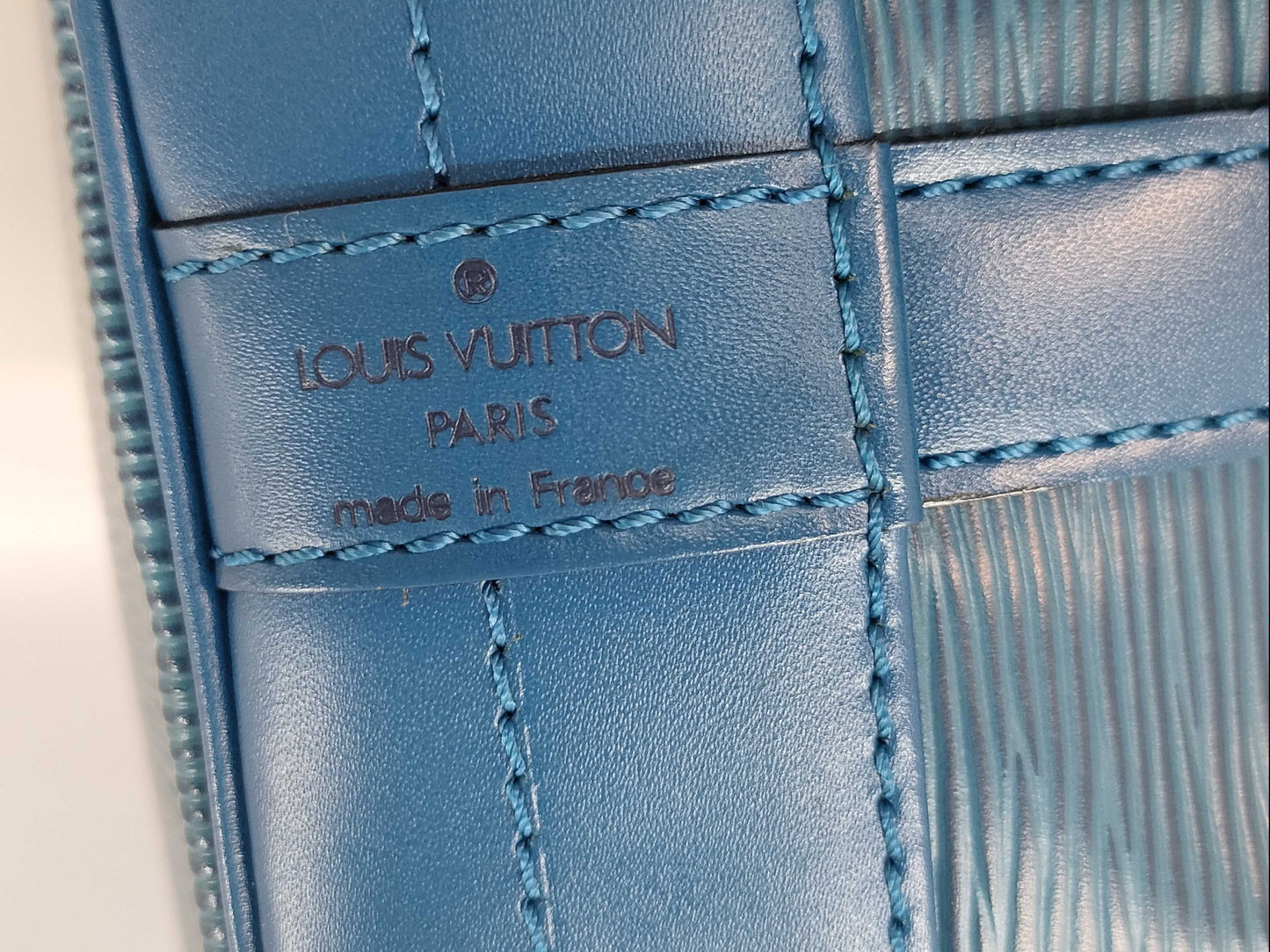 LOUIS VUITTON Epi Noe M44005/AR0975 Toledo Blue Shoulder Bag