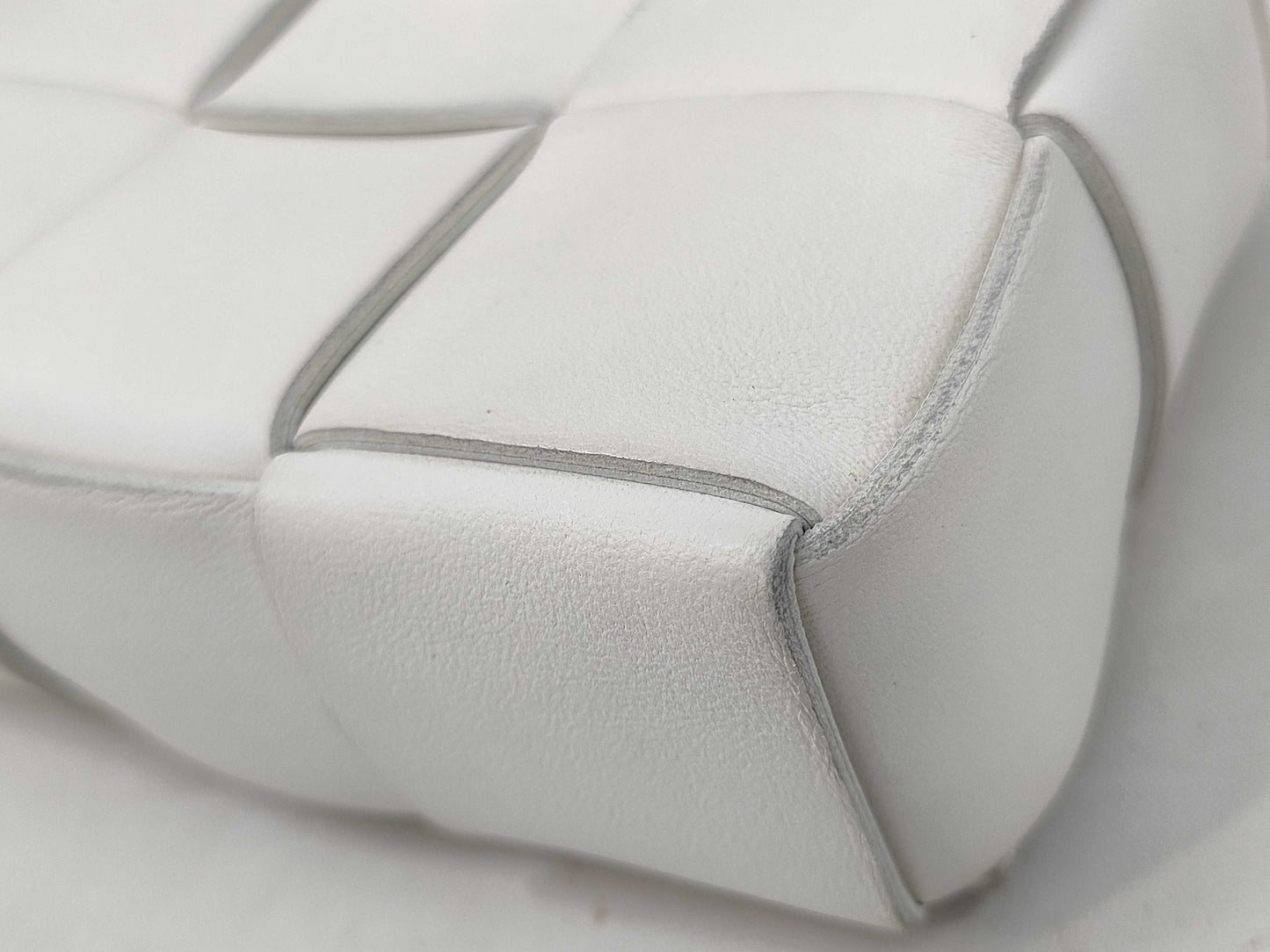 BOTTEGA VENETA Bottega Cassette White Shoulder Bag