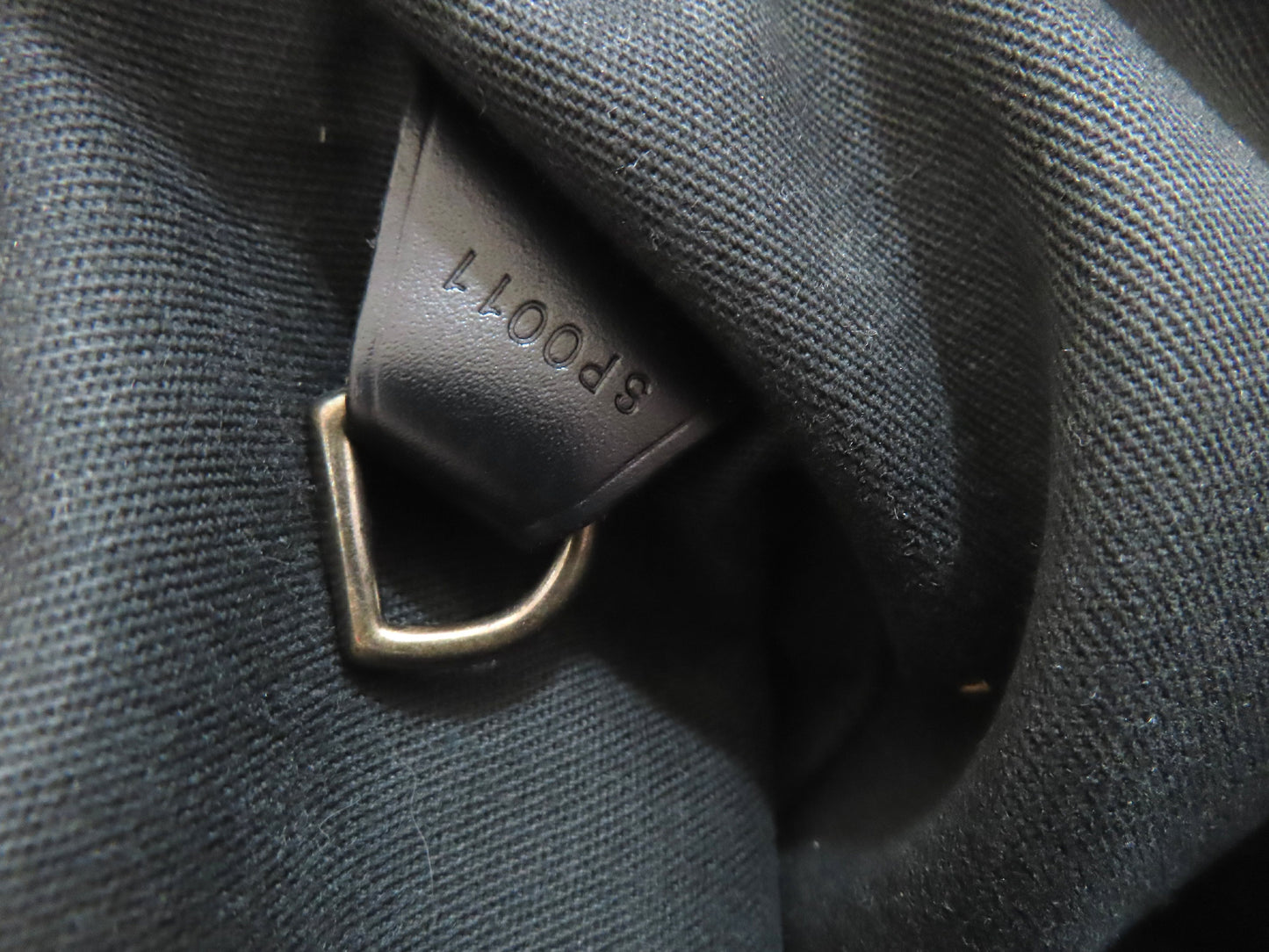 LOUIS VUITTON Taiga Yaranga SP0011 Shoulder Bag