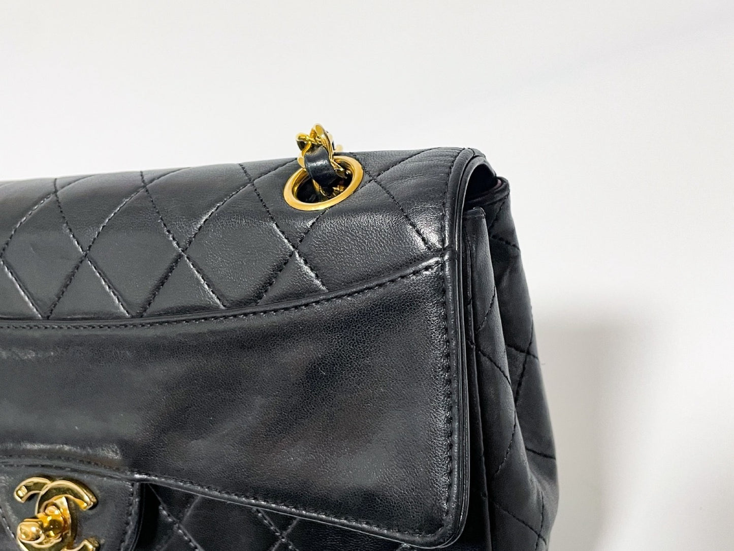 CHANEL Matelasse Lambskin Shoulder Bag with Seal