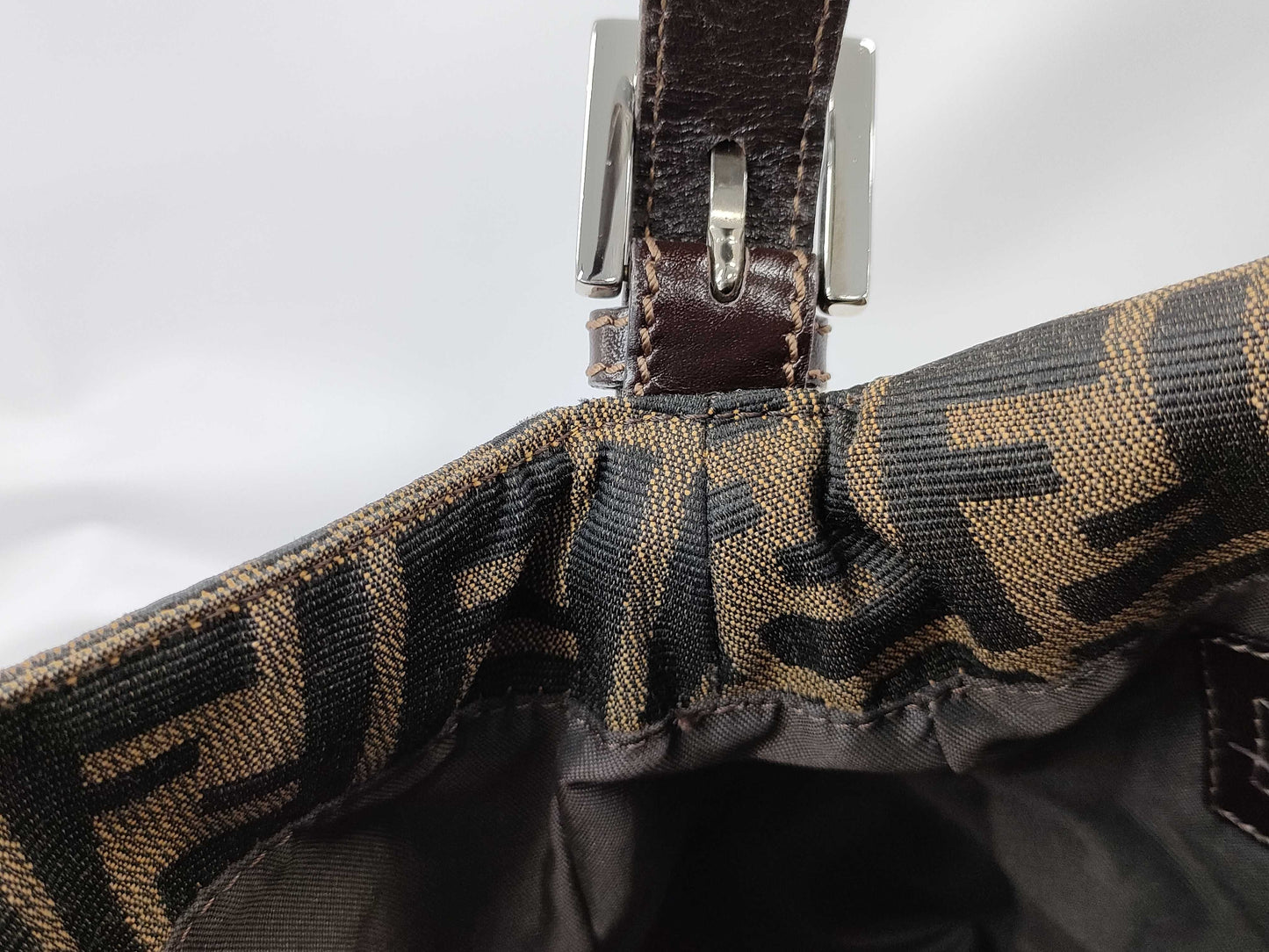 FENDI Mamma Bucket Shoulder Bag