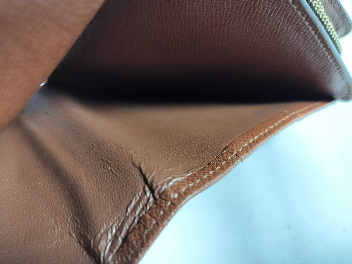 LOUIS VUITTON MI0041 Monogram Vuitton Compact Zip Wallet