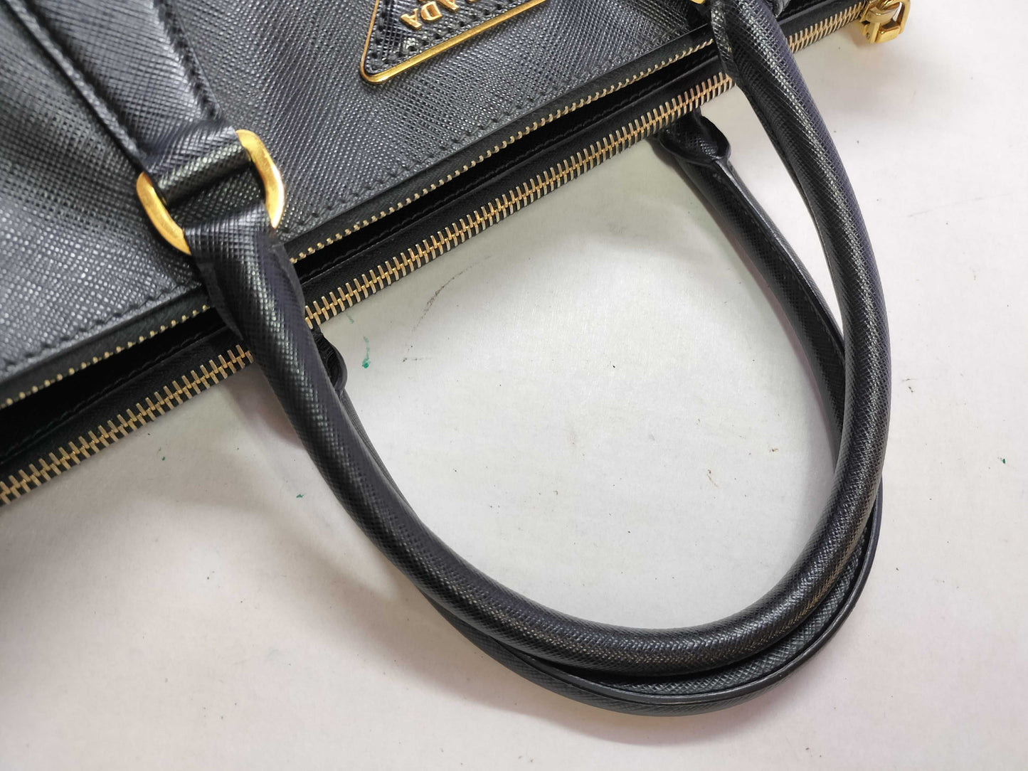 PRADA PRADA Prada Saffiano Black Handbag