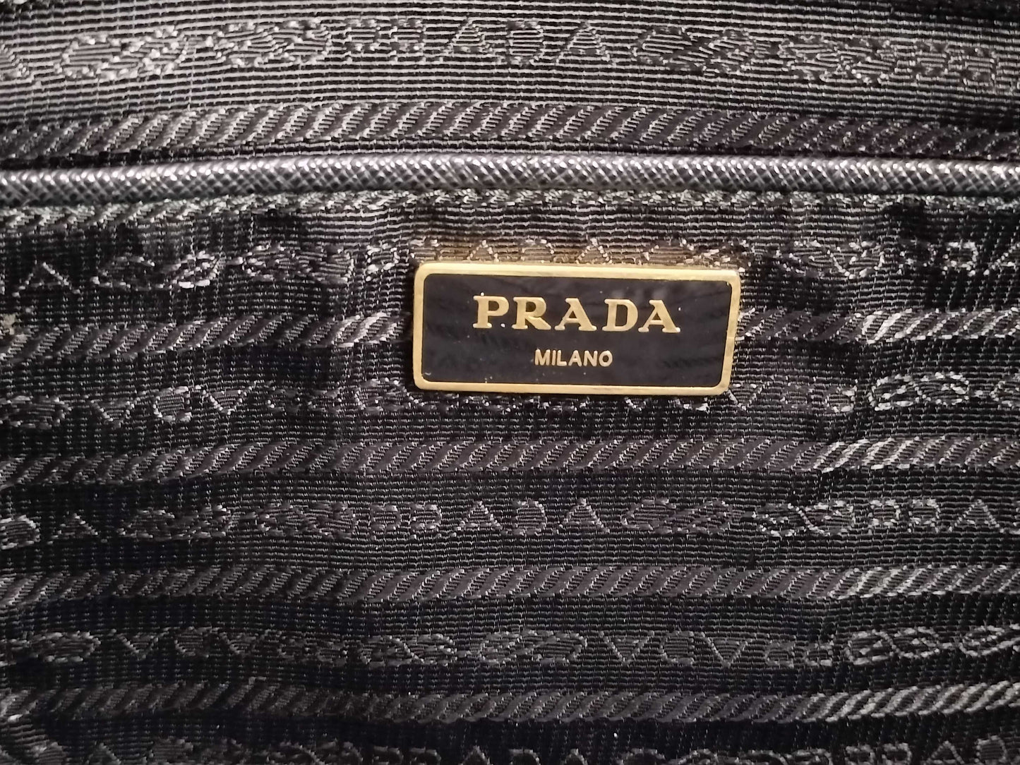 PRADA PRADA Prada Saffiano Black Handbag