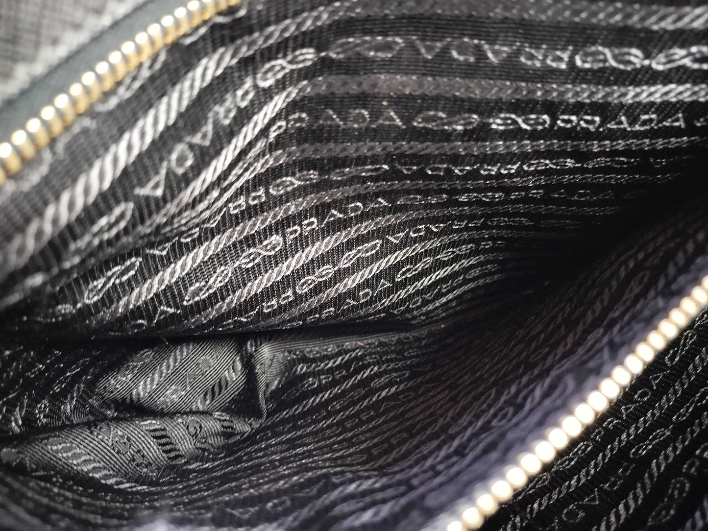 PRADA PRADA Prada Saffiano Black Handbag
