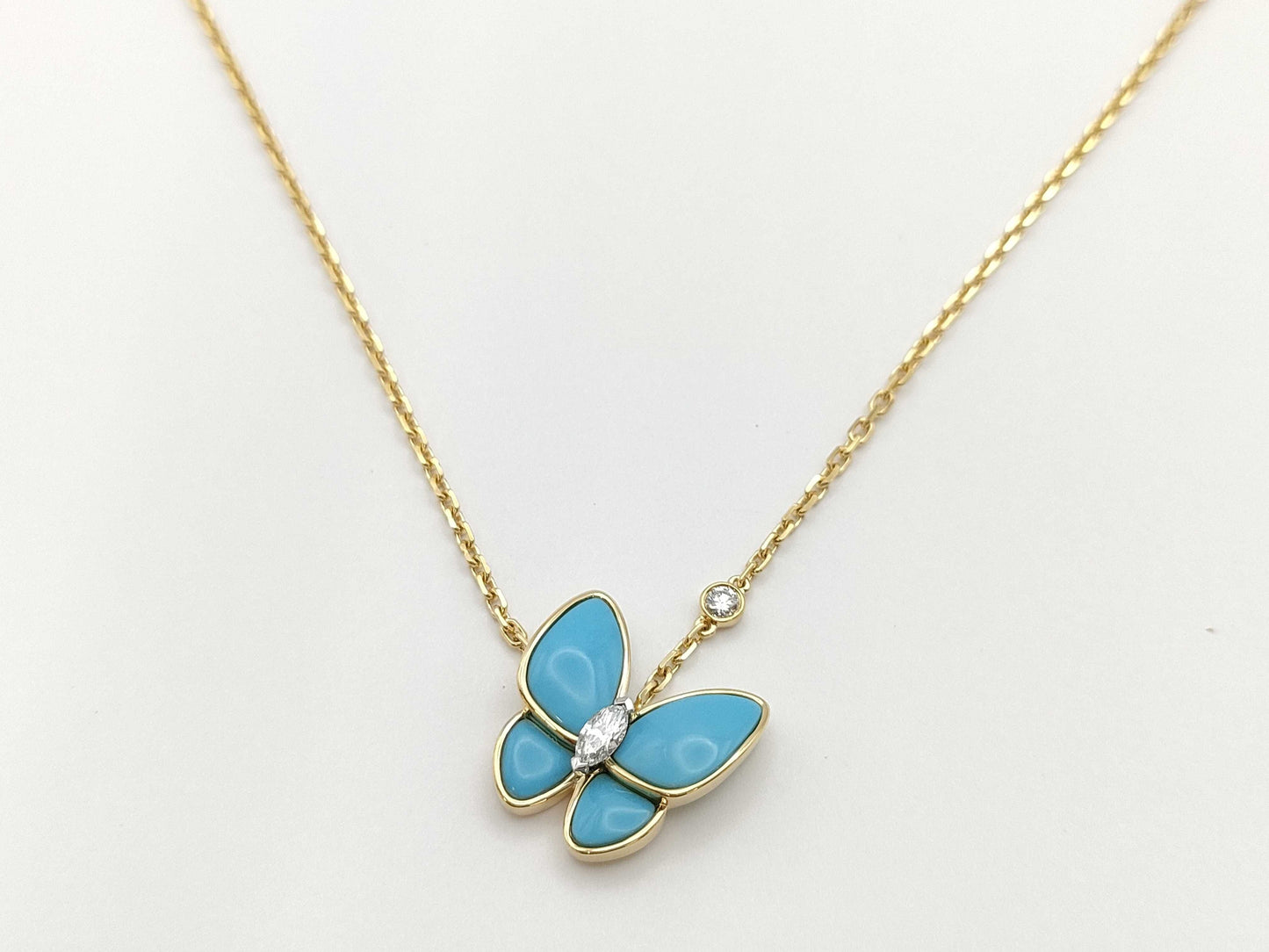 Van Cleef & Arpels Papillon Turquoise 1PD Yellow Gold Au750 6.5g Necklace