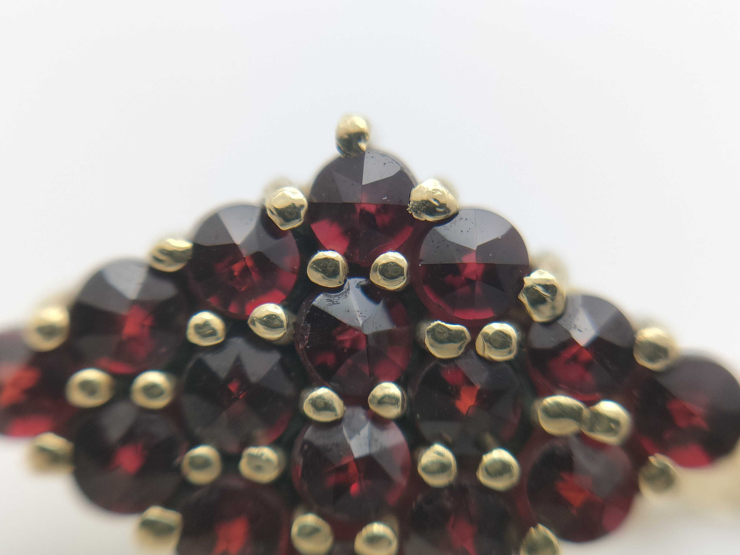Garnet 585 2.4g Tie Pin/Cufflinks