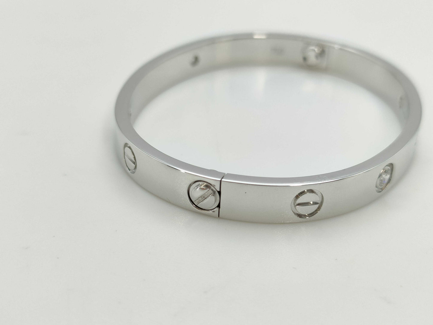 Cartier New Love Bracelet #16 4PD 750 31.1g Bracelet/Bangle