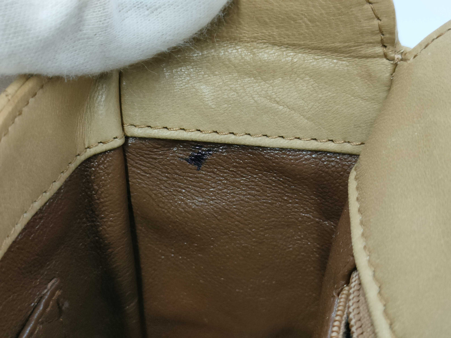 CHANEL Leather Shoulder Bag
