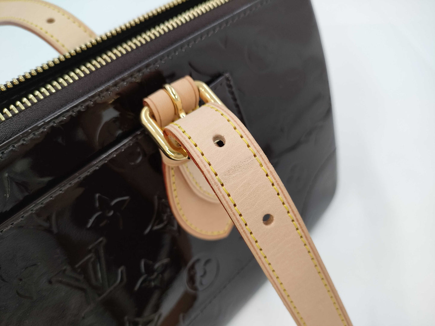 LOUIS VUITTON Vernis Rosewood Avenue Shoulder Bag Shoulder Bag
