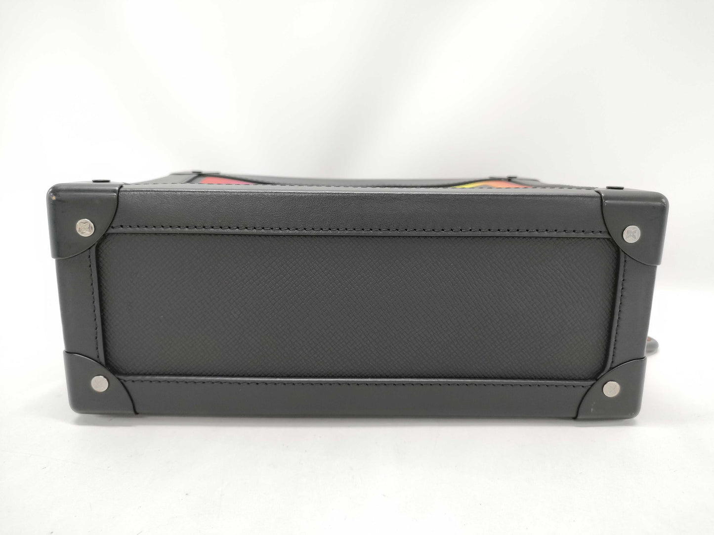 LOUIS VUITTON Taiga Rainbow Soft Trunk M30341 RFID DU2199 Shoulder Bag