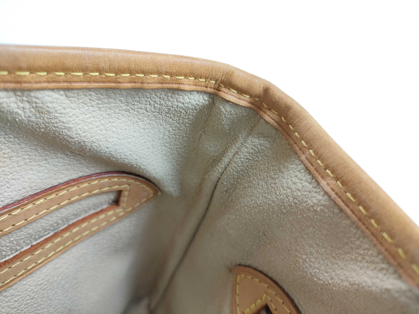 LOUIS VUITTON RFID Unverified VI0060 Monogram Louis Vuitton Monogram Bucket PM M42238 Tote Bag