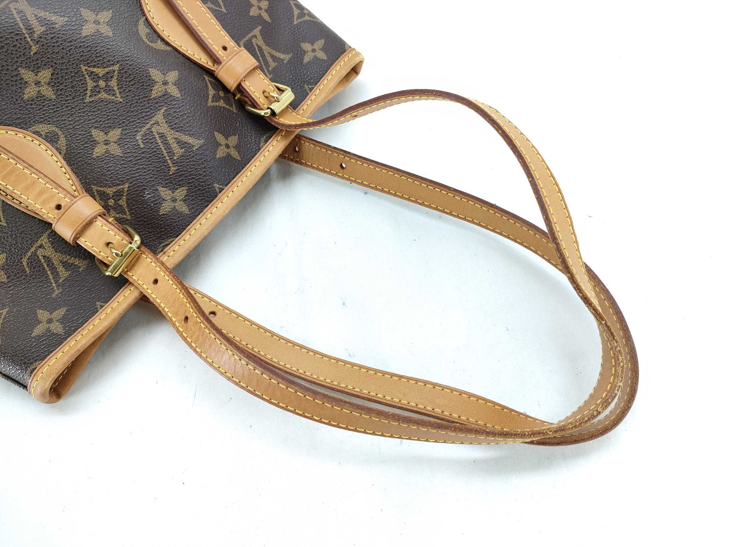 LOUIS VUITTON RFID Unverified VI0060 Monogram Louis Vuitton Monogram Bucket PM M42238 Tote Bag