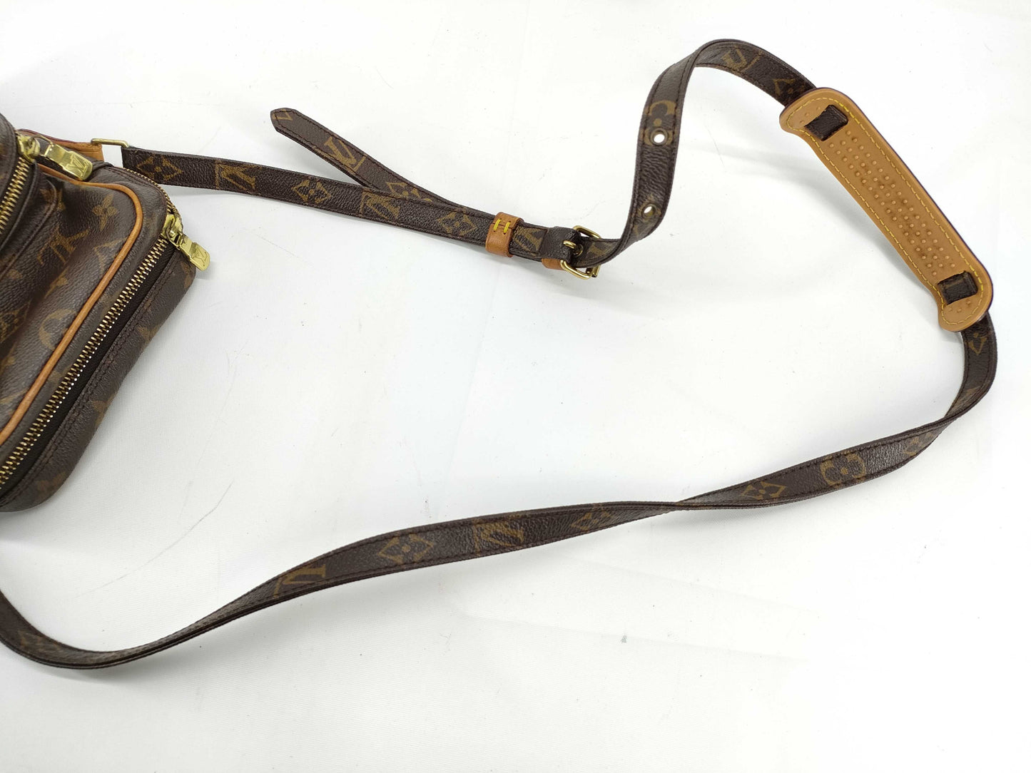 LOUIS VUITTON RFID Unverified TH0060 Monogram Louis Vuitton Monogram Amazon Shoulder Bag
