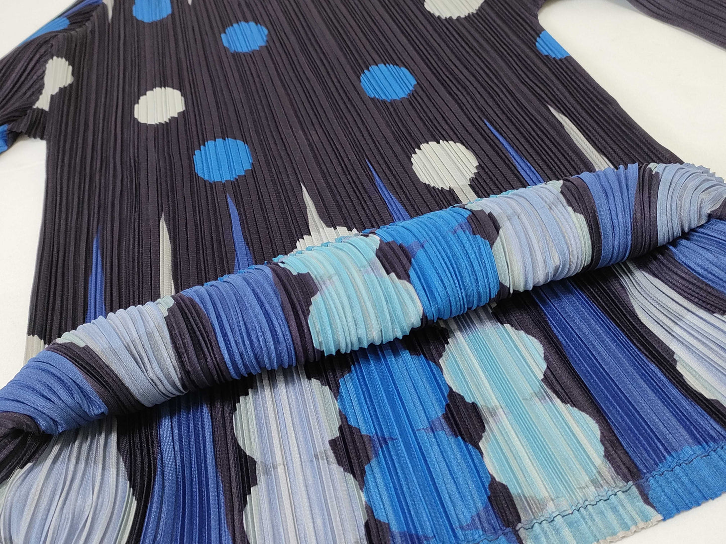 PLEATS PLEASE Dot Print Cut and Sew Tops