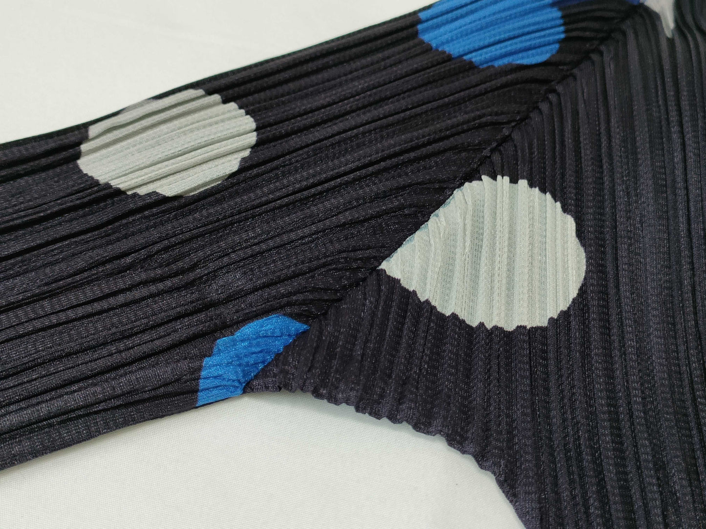 PLEATS PLEASE Dot Print Cut and Sew Tops