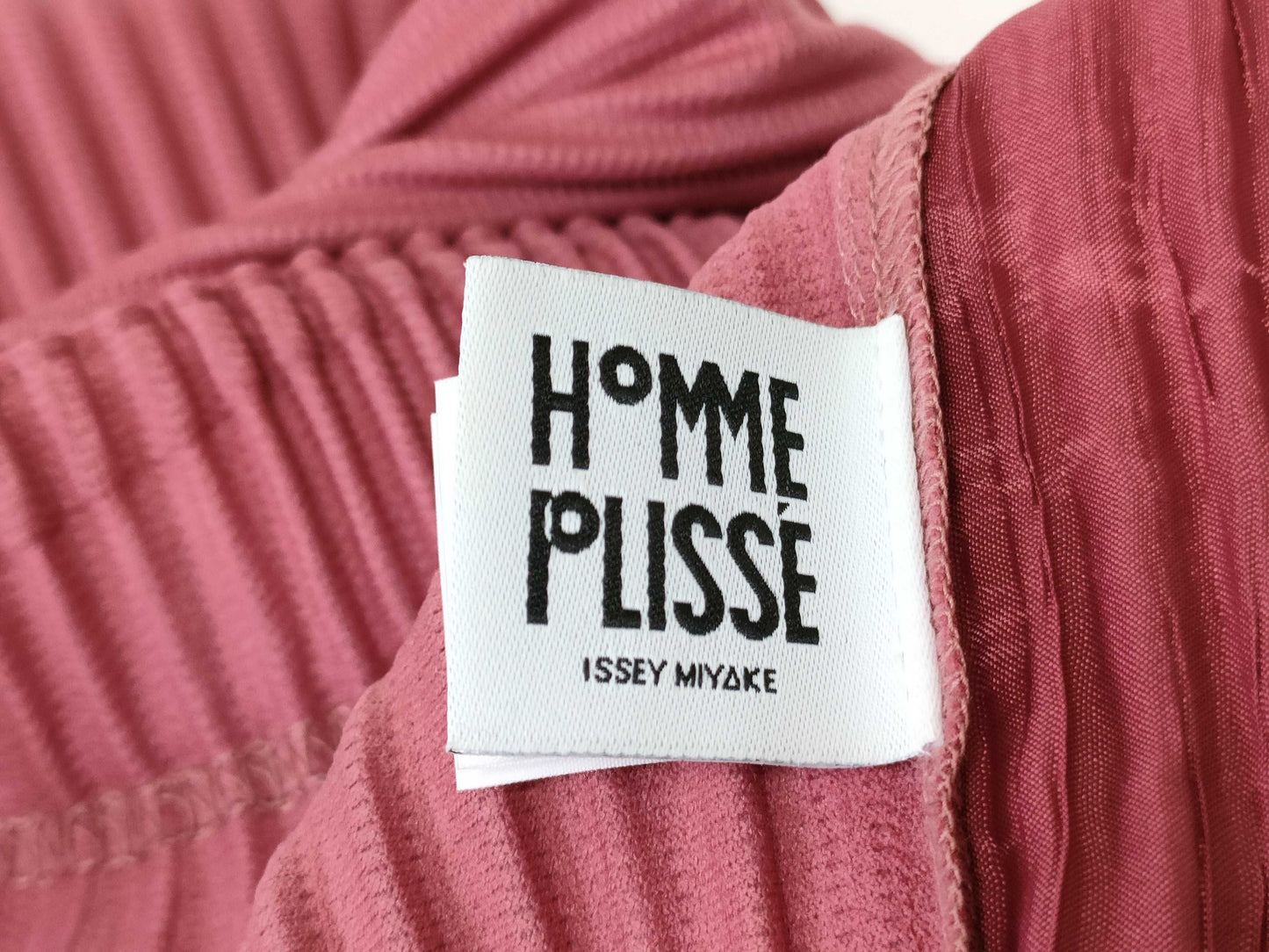 ISSEY MIYAKE Homme Plue Long Pleated Pants