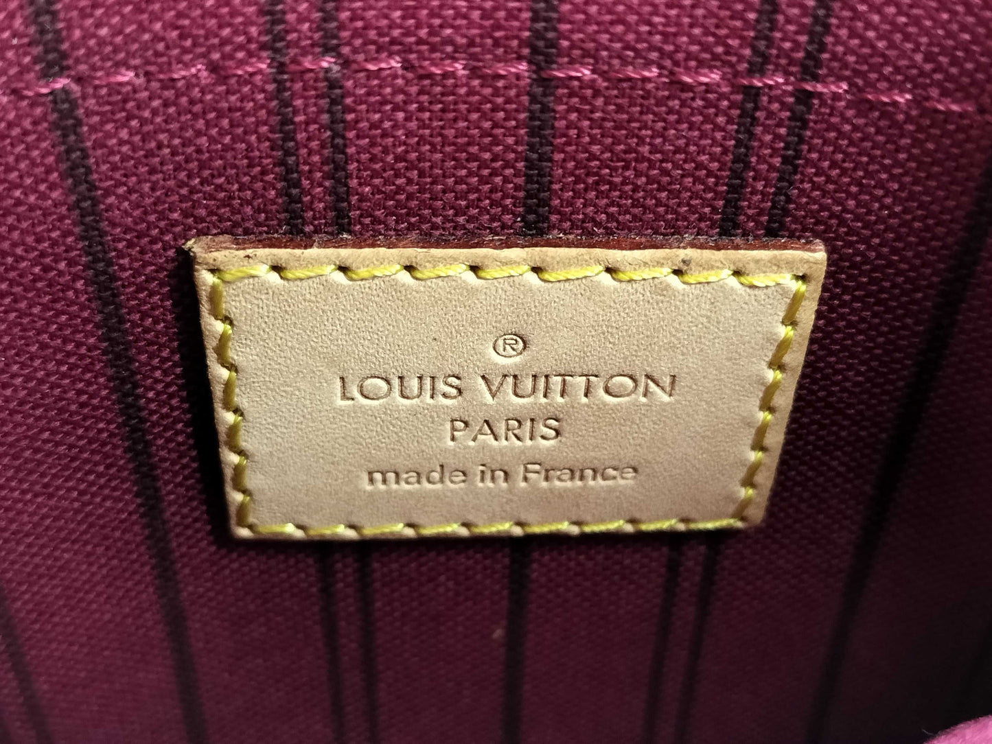 LOUIS VUITTON Monogram Neverfull Pouch