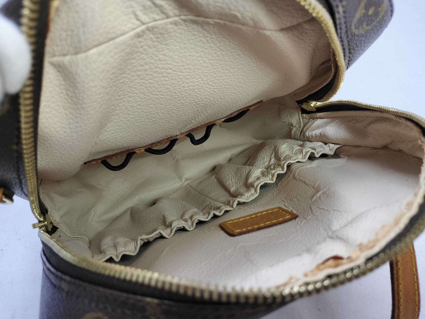LOUIS VUITTON Monogram Louis Vuitton Monogram Spontini Handbag