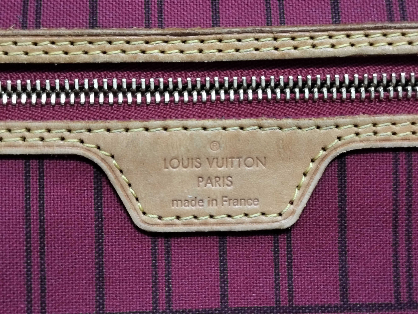 LOUIS VUITTON Monogram Neverfull Tote Bag