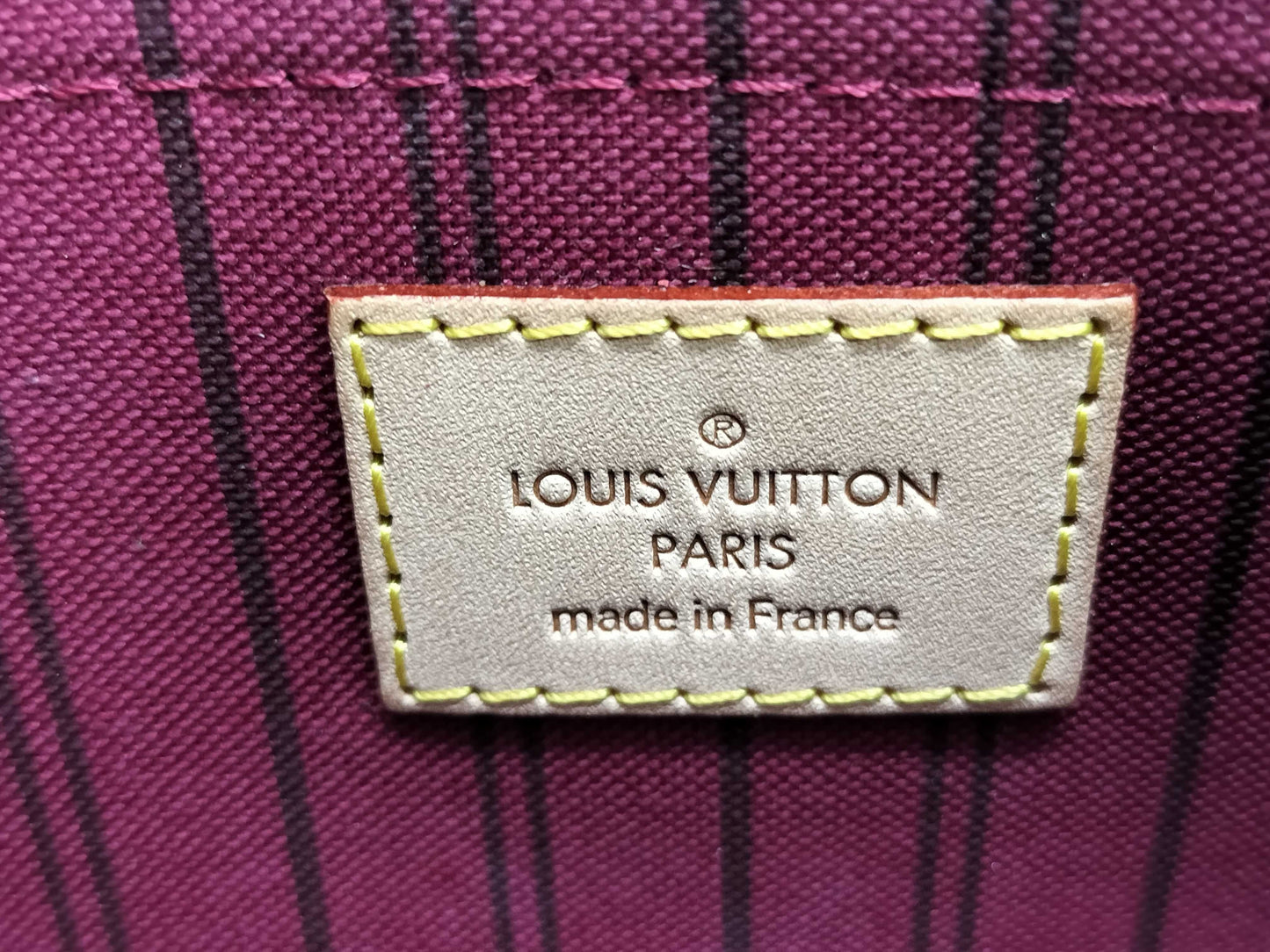 LOUIS VUITTON Monogram Neverfull Pouch