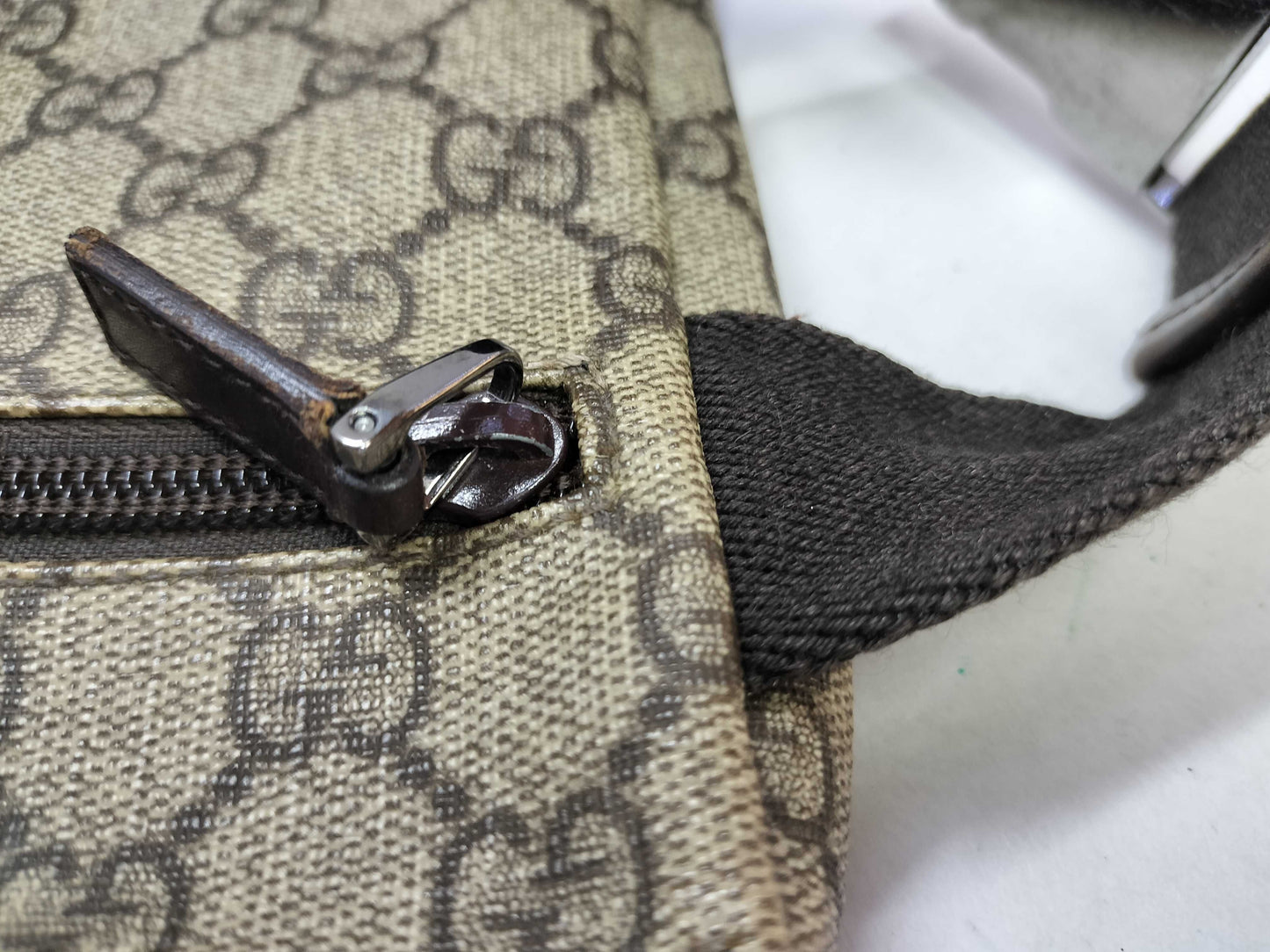 GUCCI GG Supreme Gucci GG Supreme waist bag waist bag