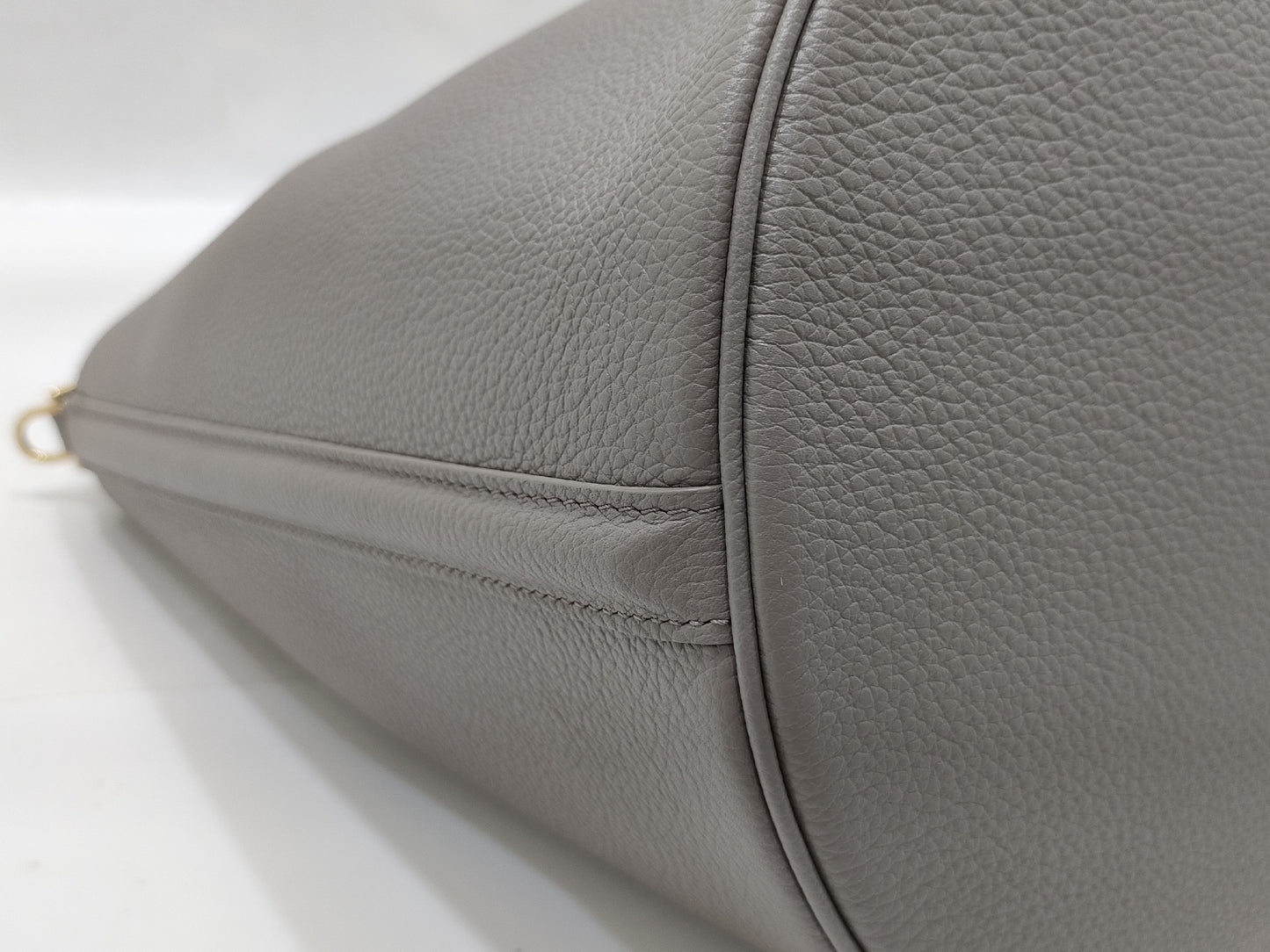 CELINE Bucket 16 Handbag Pebble