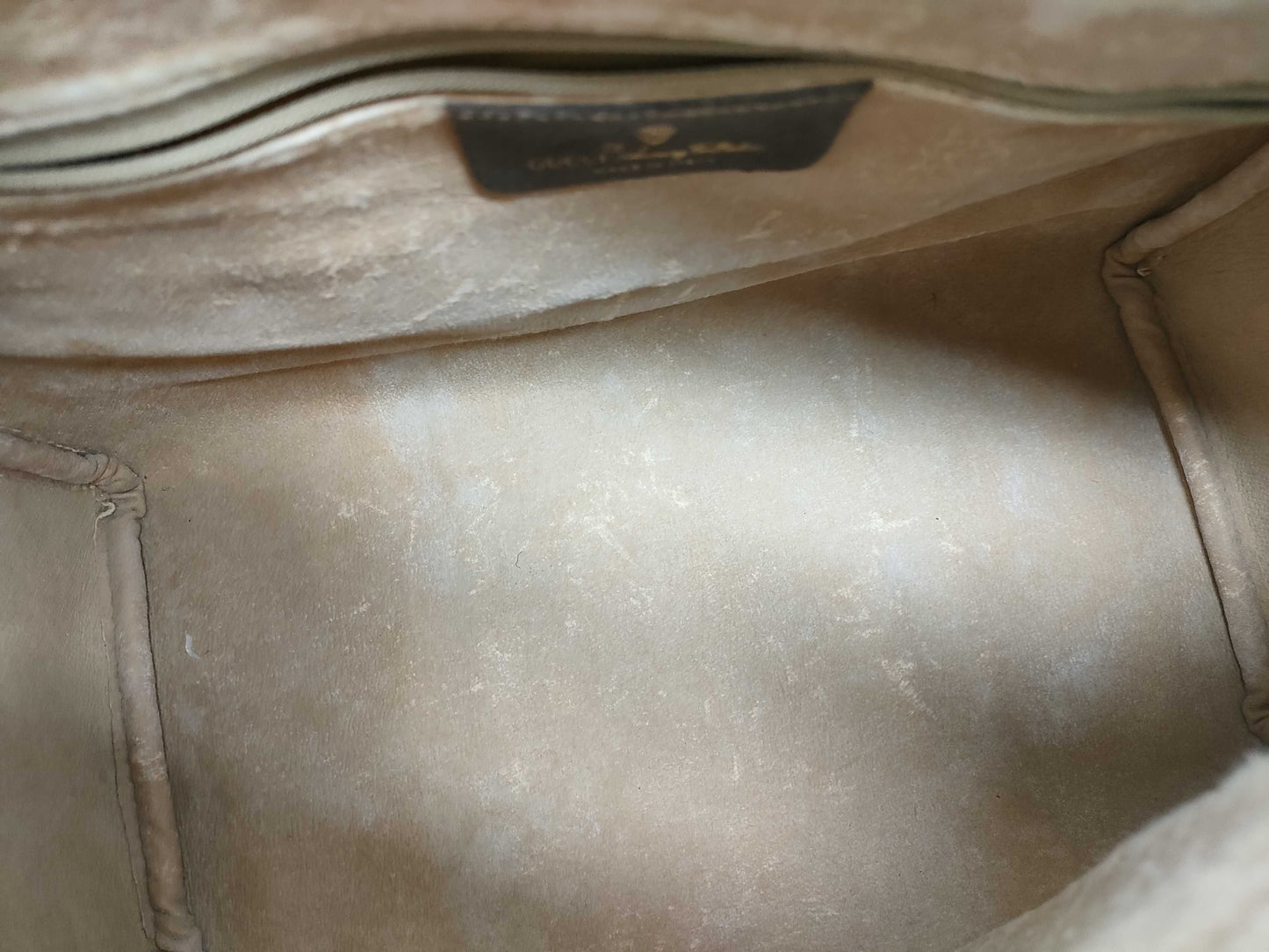 GUCCI GG Supreme Gucci bag handbag