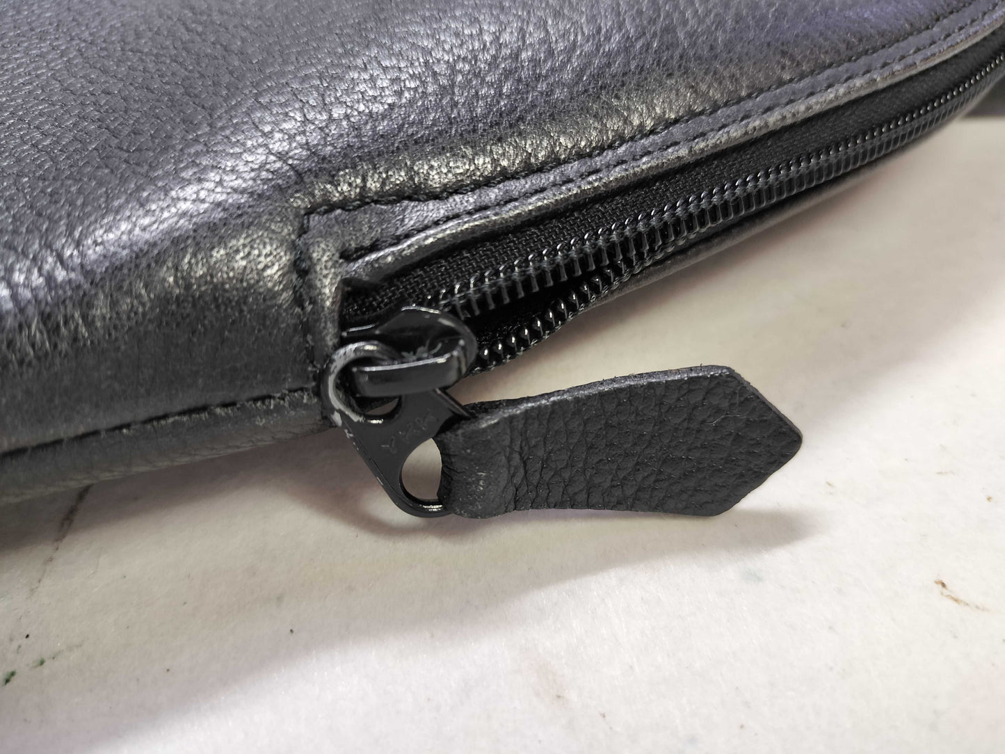Yves Saint Laurent Leather Diamond-Cut Handbag