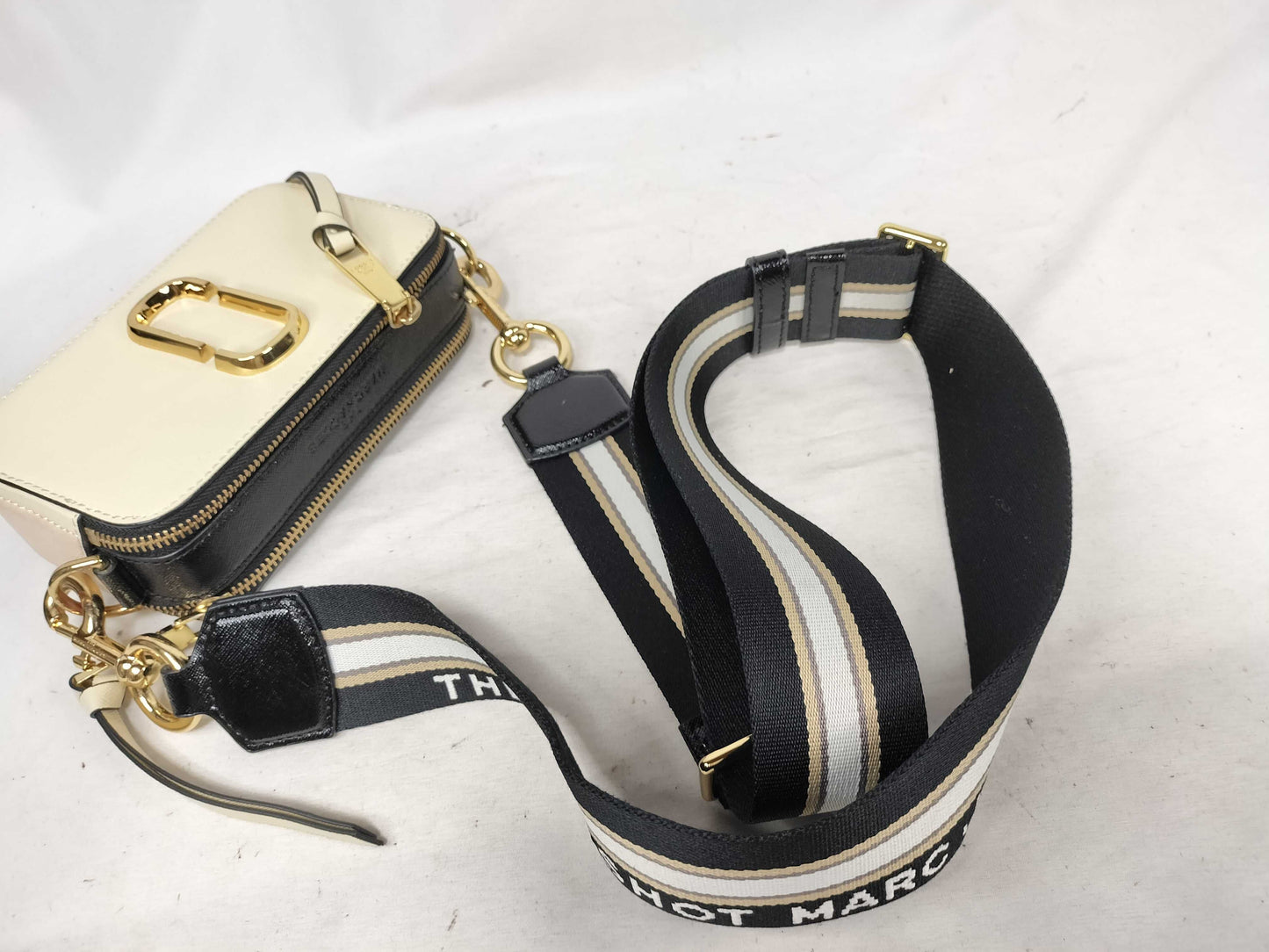 MARC JACOBS Snapshot Shoulder Bag