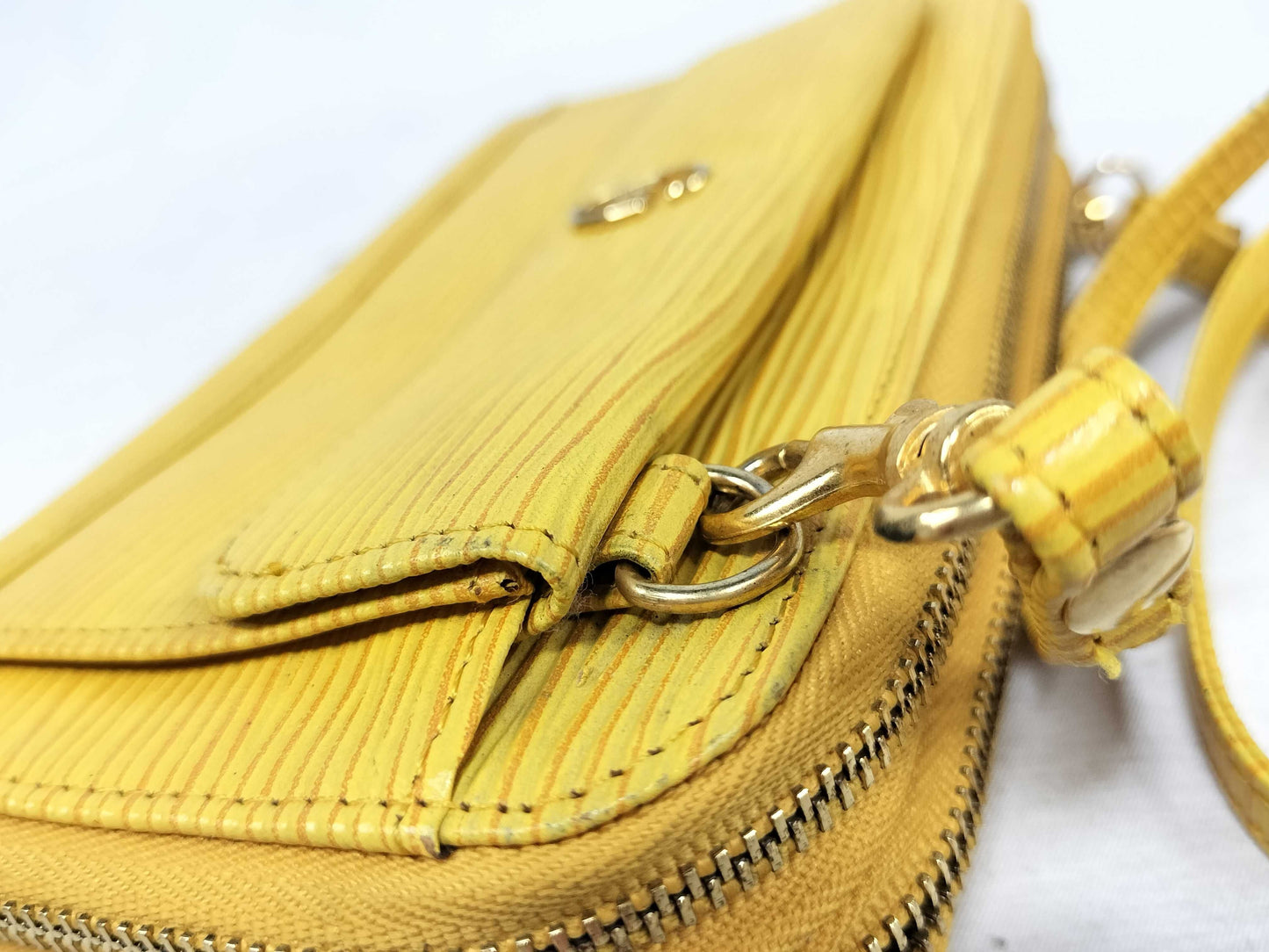 VALENTINO Valentino Shoulder Wallet Pochette Shoulder Bag Leather Shoulder Bag