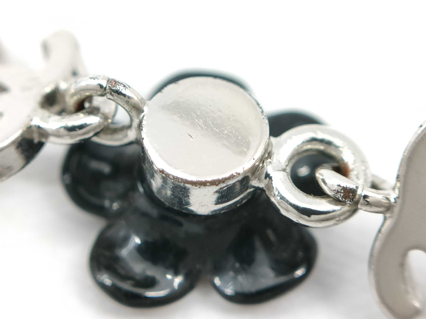 CHANEL Coco Mark Silver Camellia Bracelet/Bangle