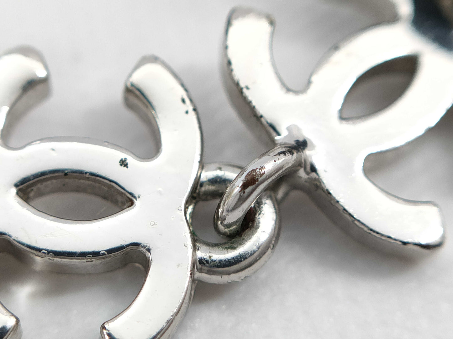 CHANEL Coco Mark Silver Camellia Bracelet/Bangle