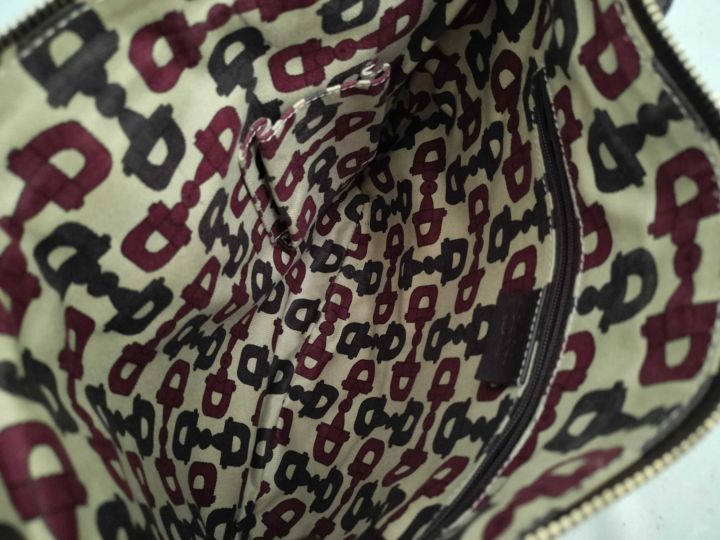 GUCCI Guccissima Leather Shoulder Bag with Abby Logo 203257